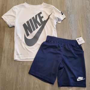 Boys Nike Set Size 2T, 4, 5, 6, or 7 NWT